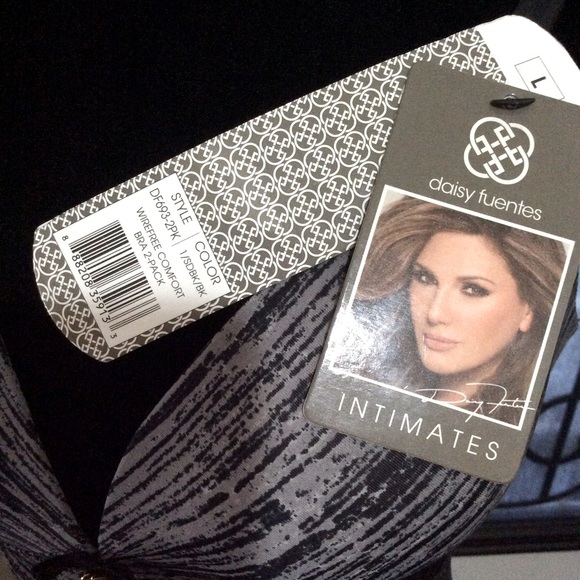 NWT Daisy Fuentes wire-free bra - Picture 4 of 6